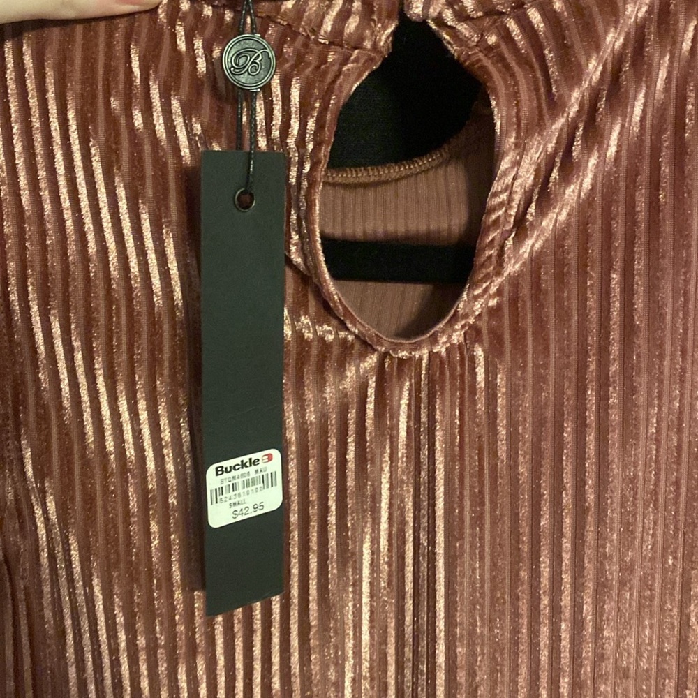 Buckle NWT Velvet Bodysuit - Picture 7 of 9